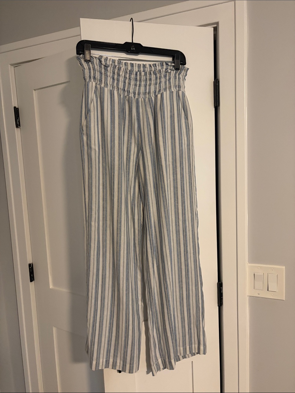 Love Tree Blue and White Striped Wide-Leg Pants